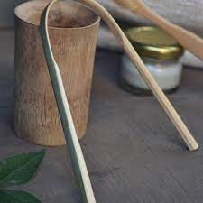 Bamboo tongue cleaner tool, curved U-shaped scraper with slim handle